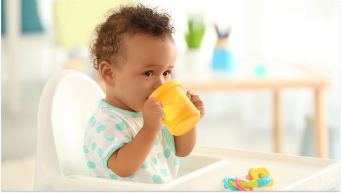 How to introduce your baby to a cup?